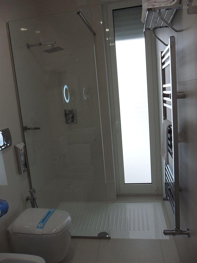 Soglow Business Class Hotel